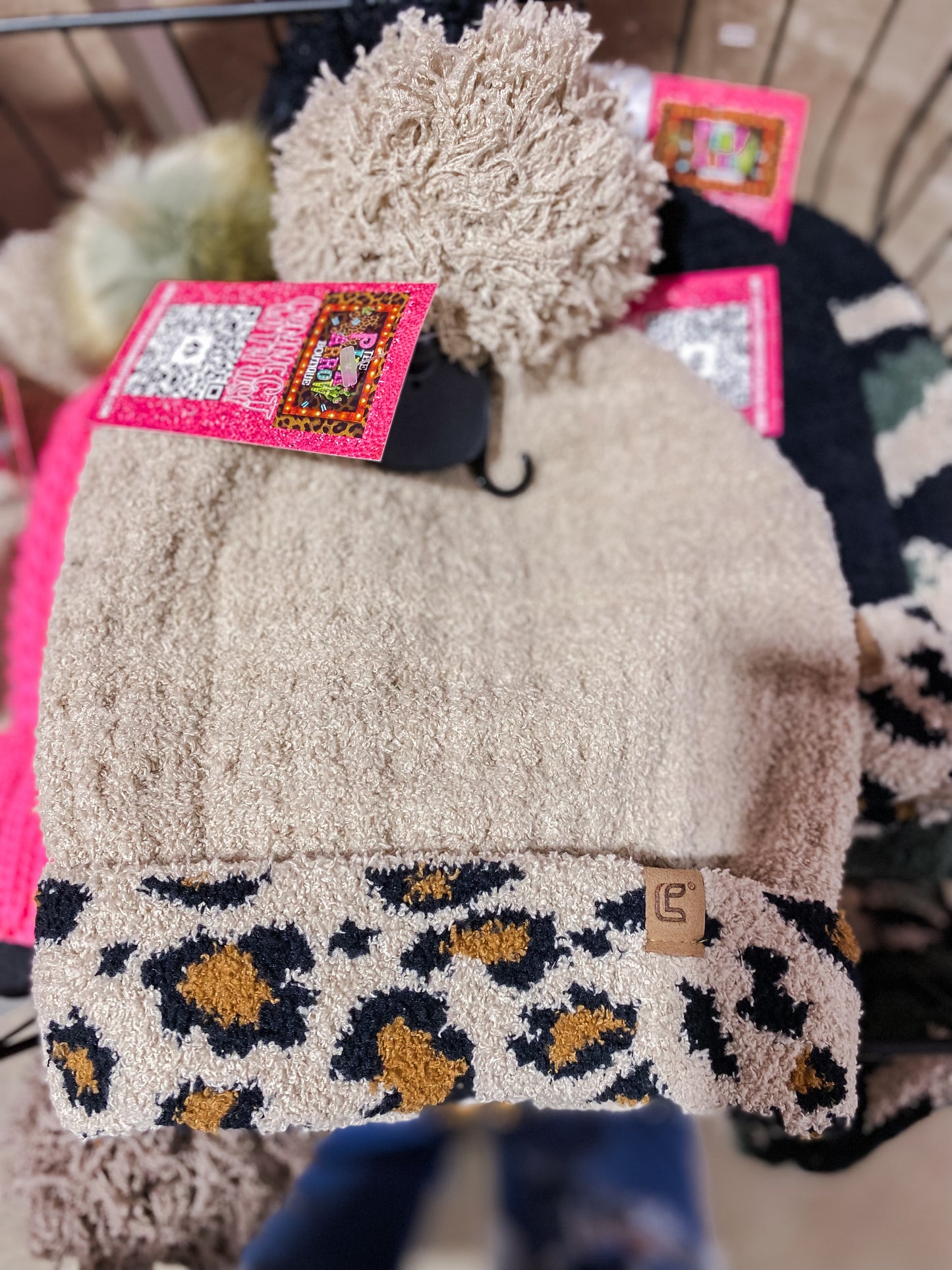 Hint of Leopard Beanie - Cream