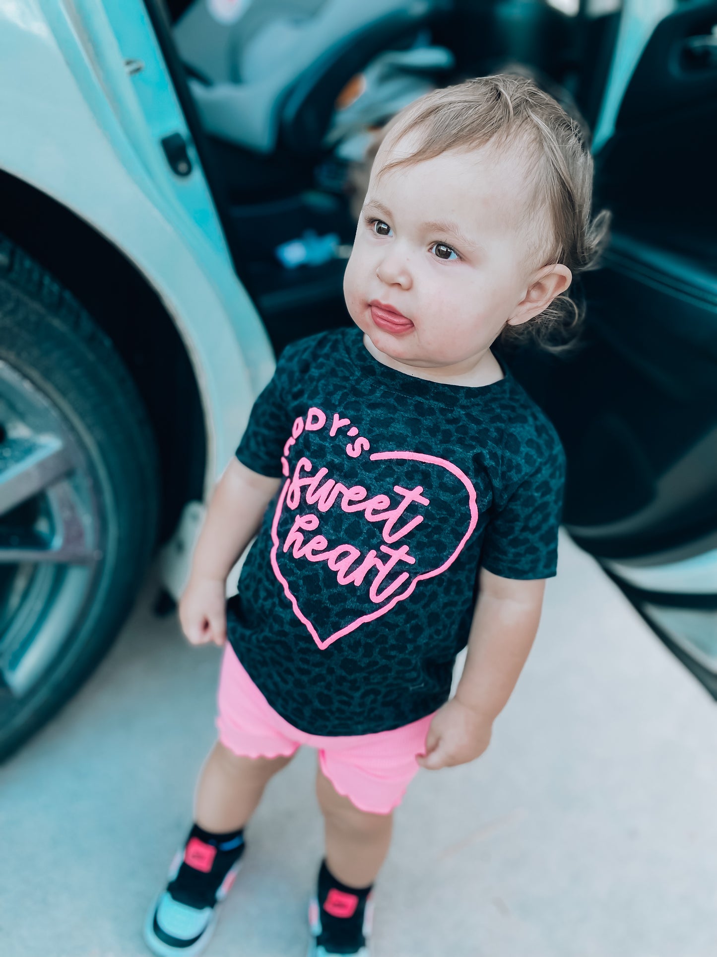 Sweetheart Black Leopard Tee - Puff ink