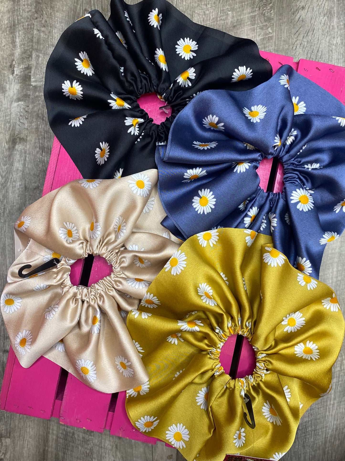 Daisy Hair Scrunchie