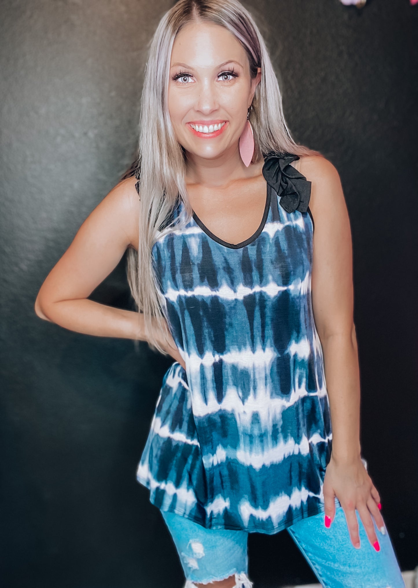 Black & Navy Tide Waves Ruffle Sleeve Tank