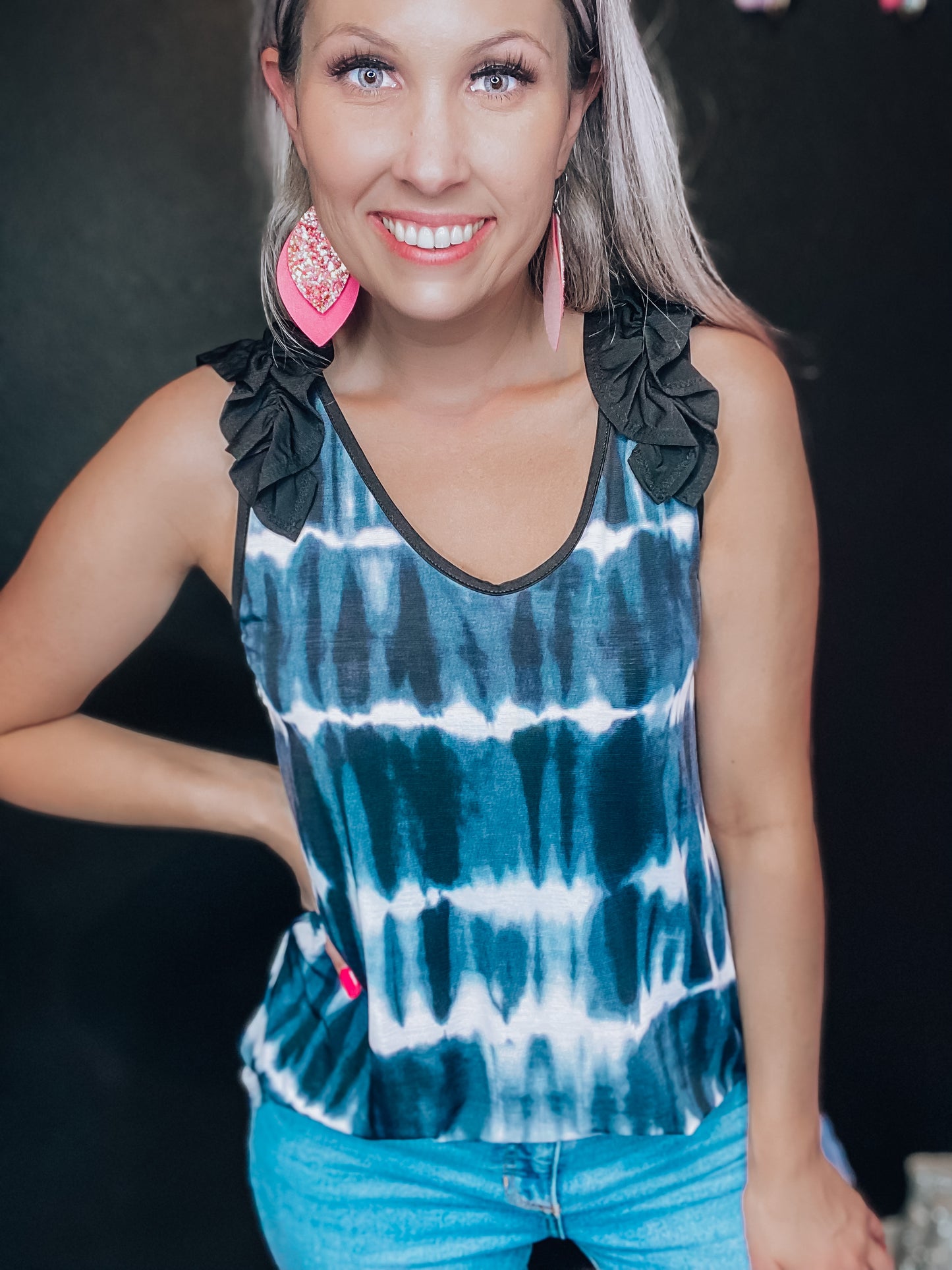 Black & Navy Tide Waves Ruffle Sleeve Tank