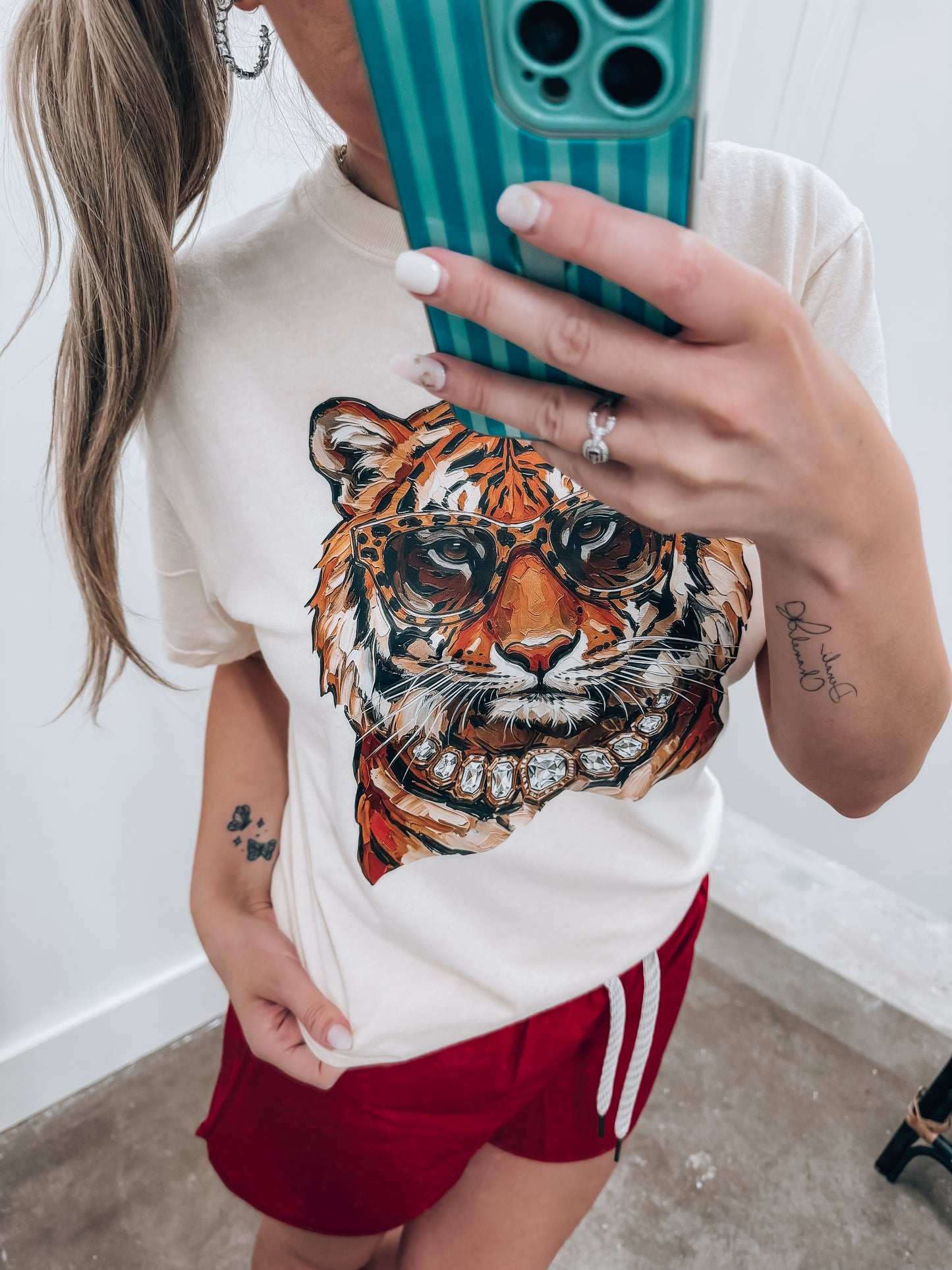 Glam Tiger - Ivory CC Tee