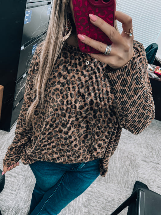 Basic Oversized Leopard Top